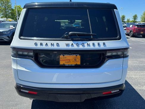 Used 2024 Jeep Grand Wagoneer Series II Obsidian w/ Quick Order Packagew 28T AWD/4WD image 4