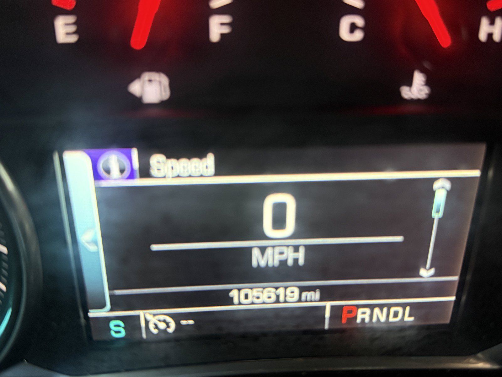 Used 2018 Chevrolet Equinox LT w/ Sun & Infotainment Package FWD image 9