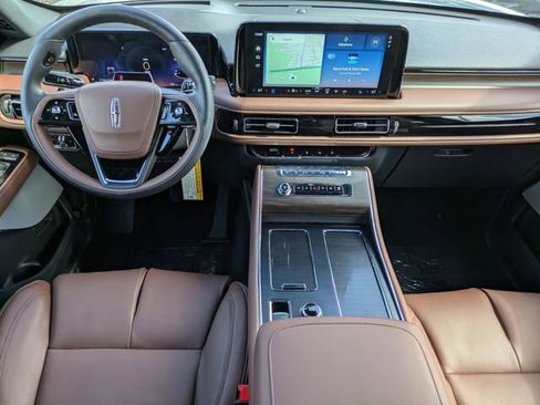 New 2026 Lincoln Aviator Reserve w/ Luxury Package RWD image 15