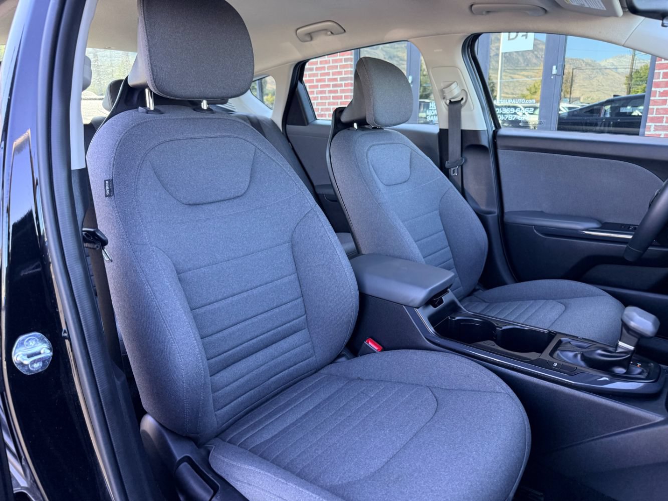 Used 2025 Kia K4 EX FWD image 21