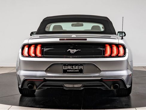 Used 2020 Ford Mustang Premium RWD image 8