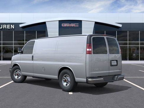 Used 2026 GMC Savana 2500 w/ Driver Convenience Package RWD image 3
