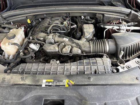 Used 2021 Jeep Grand Cherokee L Laredo w/ Luxury Tech Group I image 33