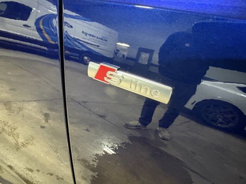 Used 2024 Audi Q3 2.0T Premium Plus w/ Premium Plus Package image 29