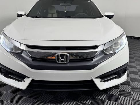 Used 2017 Honda Civic EX-T image 10