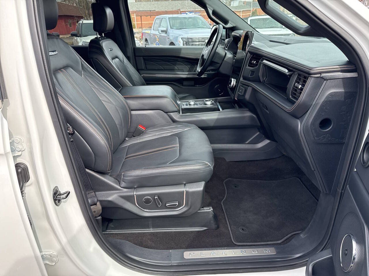 Used 2023 Ford Expedition Max Platinum AWD/4WD image 25