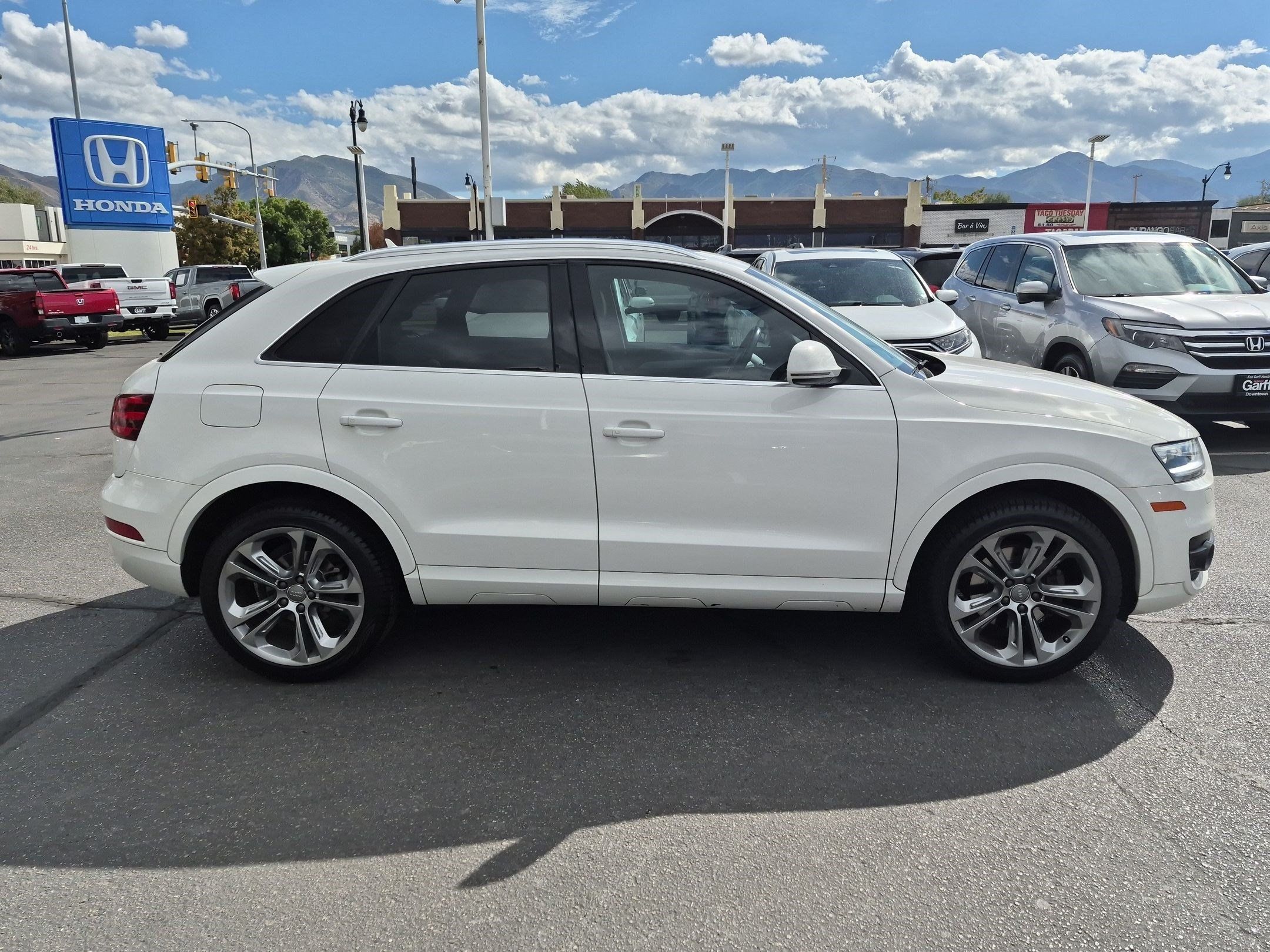 Used 2015 Audi Q3 2.0T Premium Plus AWD/4WD image 2