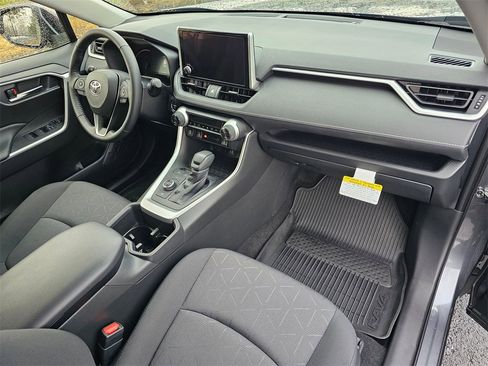 Used 2025 Toyota RAV4 XLE image 11