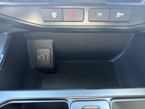 New 2025 Ford F150 Lightning Flash AWD/4WD image 29