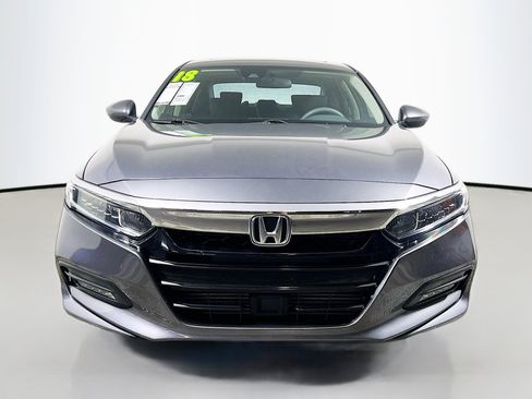 Used 2018 Honda Accord EX image 11