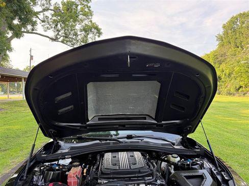Used 2018 Chevrolet Camaro ZL1 RWD image 59