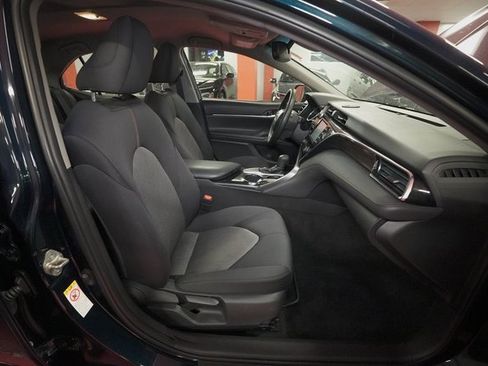 Certified 2018 Toyota Camry LE w/ Convenience Package image 20