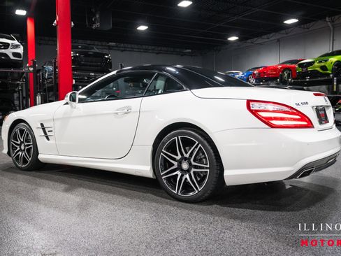 Used 2015 Mercedes-Benz SL 550 image 8