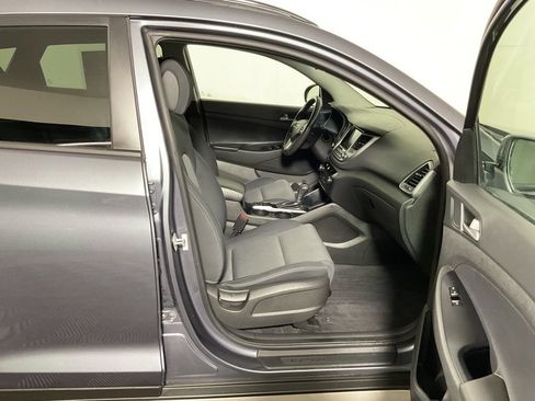 Used 2018 Hyundai Tucson Value AWD/4WD image 37