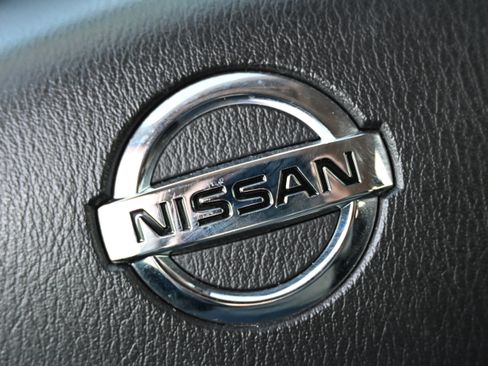 Used 2019 Nissan Pathfinder SV FWD image 34