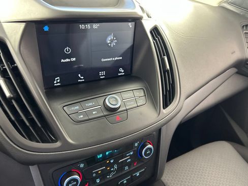 Used 2018 Ford Escape SE w/ SE Sync 3 Package AWD/4WD image 12