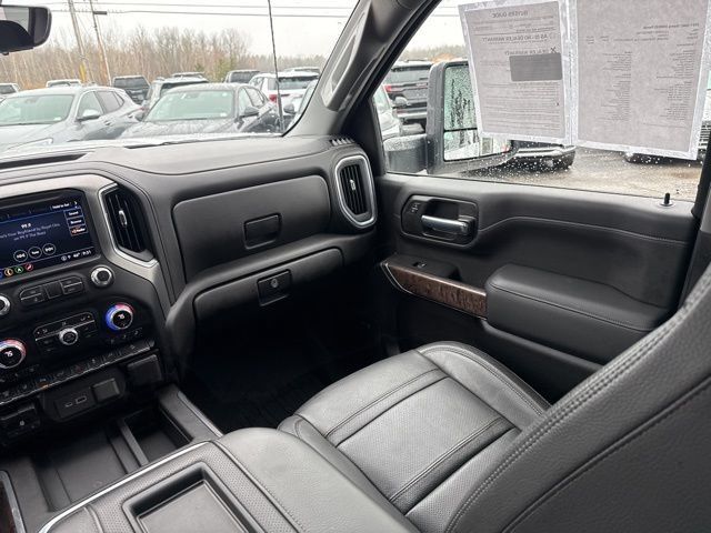 Certified 2021 GMC Sierra 3500 Denali w/ Denali Ultimate Package AWD/4WD image 29
