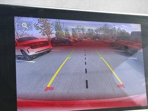 Used 2025 Jeep Compass Limited image 10