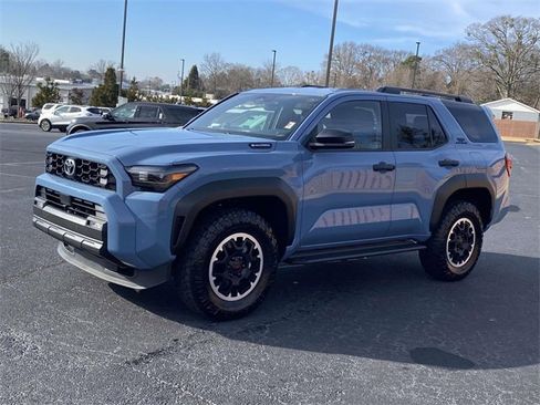 Used 2025 Toyota 4Runner TRD Off-Road image 3