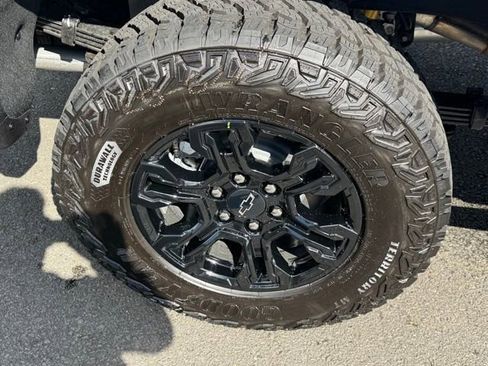 New 2026 Chevrolet Silverado 1500 ZR2 AWD/4WD image 9