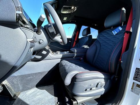 New 2026 Genesis GV80 3.5T e-SC image 10