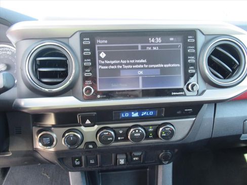 Used 2023 Toyota Tacoma SR5 w/ Technology Package AWD/4WD image 23