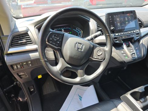 Used 2023 Honda Odyssey EX-L image 13
