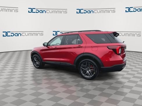New 2026 Ford Explorer ST-Line w/ ST-Line Street Pack AWD/4WD image 6