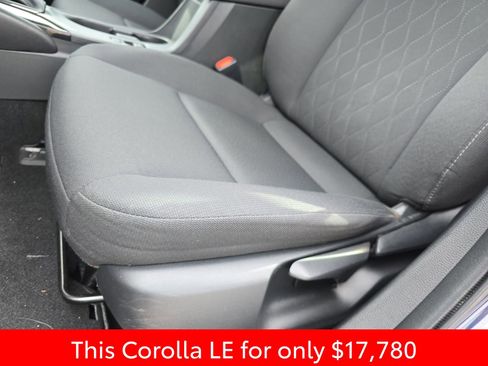 Used 2023 Toyota Corolla LE image 35