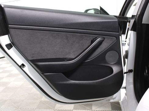 Used 2021 Tesla Model 3 Long Range image 19