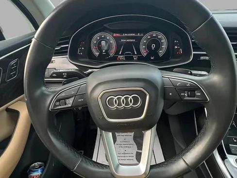 Used 2023 Audi Q7 2.0T Premium w/ Convenience Package AWD/4WD image 19