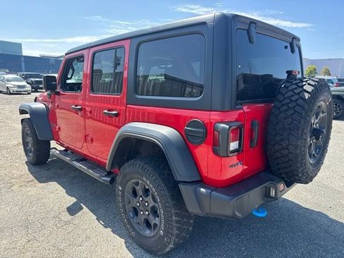 Used 2023 Jeep Wrangler Unlimited w/ Cold Weather Group AWD/4WD image 7