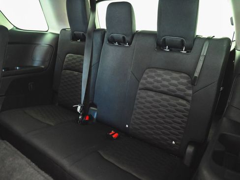 Used 2023 Nissan Pathfinder SV AWD/4WD image 31