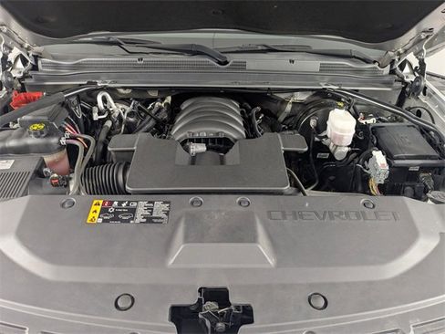 Used 2020 Chevrolet Suburban Premier image 36