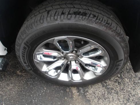 Used 2022 RAM 1500 Laramie w/ Sport Appearance Package AWD/4WD image 5