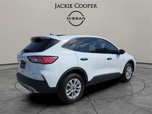 Used 2022 Ford Escape S image 5