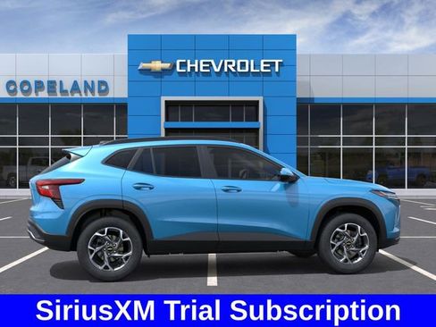 New 2026 Chevrolet Trax LT w/ Driver Confidence Package FWD image 6