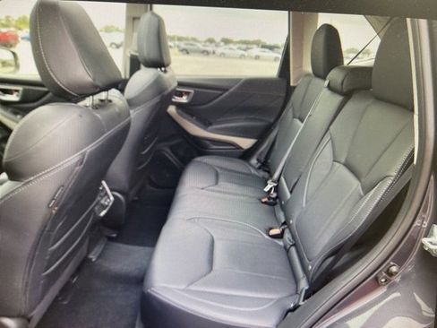 Used 2024 Subaru Forester Limited image 5