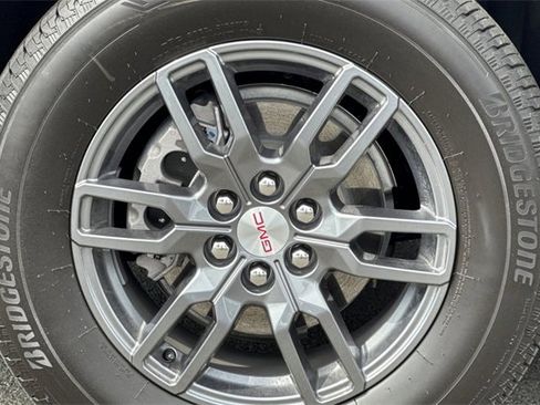 Used 2025 GMC Acadia Elevation image 26