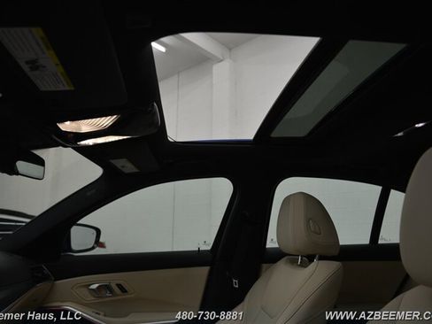 Used 2024 BMW 330i Sedan w/ M Sport Package RWD image 14