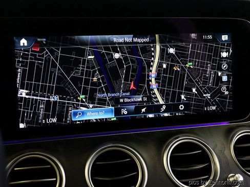 Used 2023 Mercedes-Benz E 350 4MATIC Sedan image 20