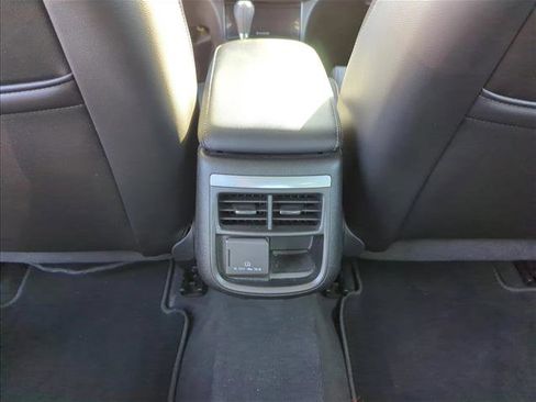 Used 2017 Chevrolet Impala Premier w/ Enhanced Convenience Package image 24