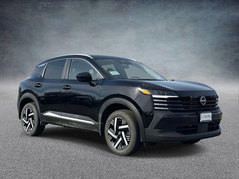 New 2026 Nissan Kicks SV image 1