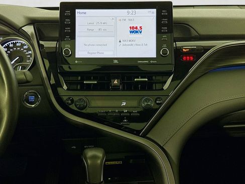 Used 2024 Toyota Camry XLE image 30