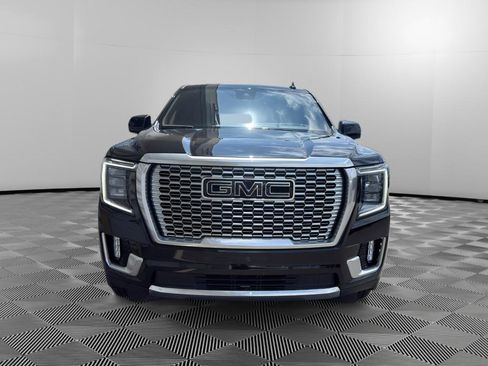 Used 2023 GMC Yukon Denali w/ LPO, Floor Liner Package AWD/4WD image 2