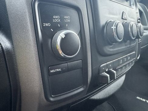 Used 2018 RAM 2500 Tradesman w/ Chrome Appearance Group image 22