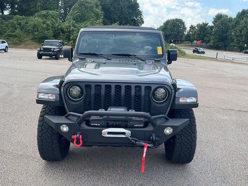 Used 2023 Jeep Gladiator Rubicon w/ Cold Weather Group AWD/4WD image 2