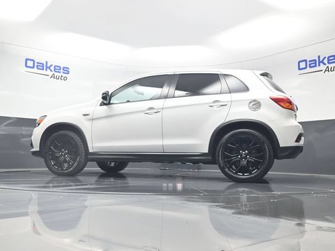 Used 2019 Mitsubishi Outlander Sport LE AWD/4WD image 38