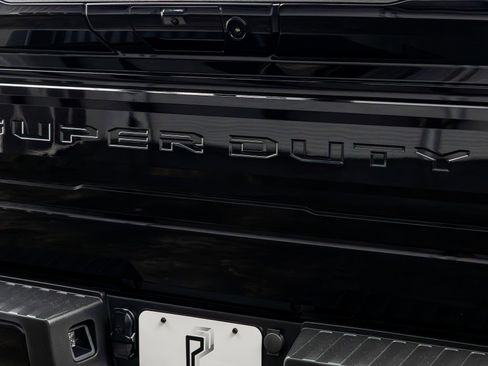 Used 2025 Ford F250 Platinum w/ FX4 Off-Road Package AWD/4WD image 20