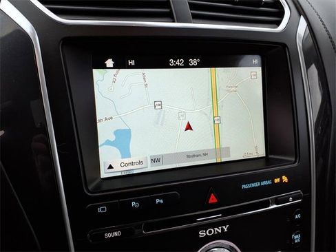 Used 2018 Ford Explorer Platinum image 22